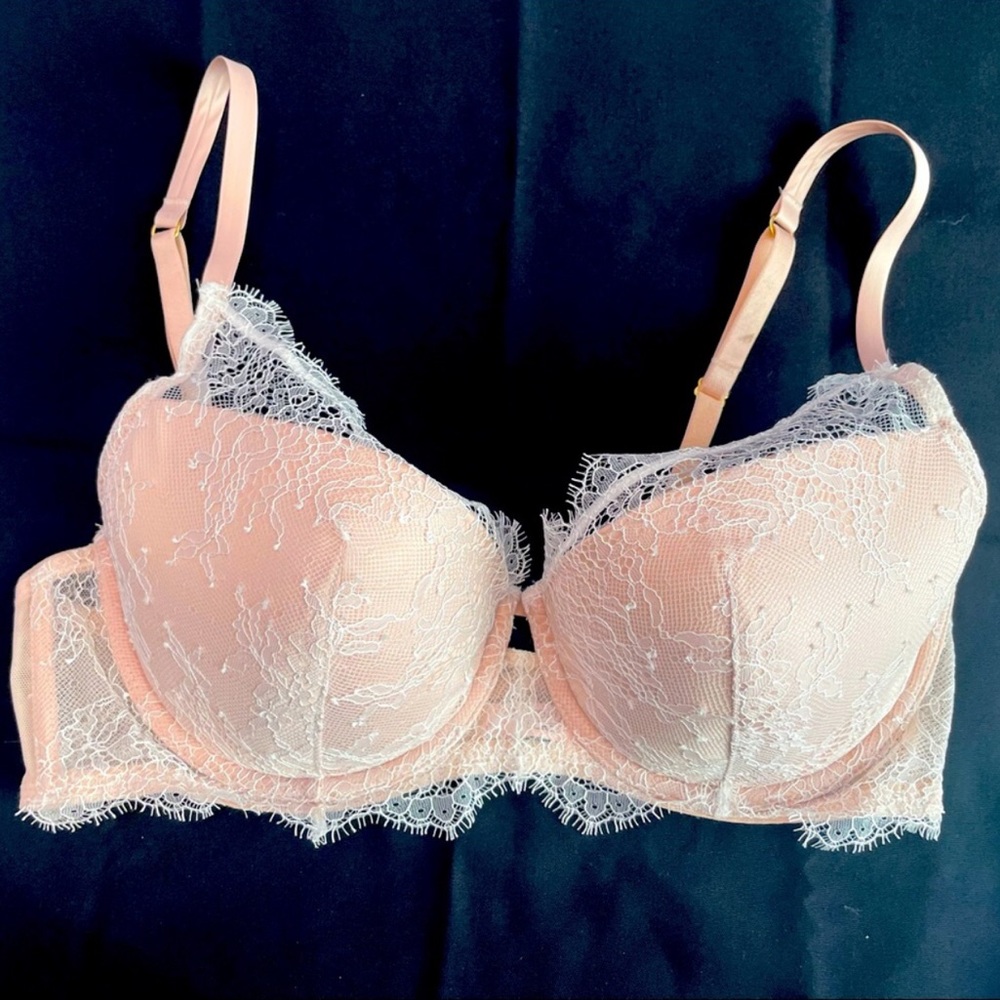 VS lace bra